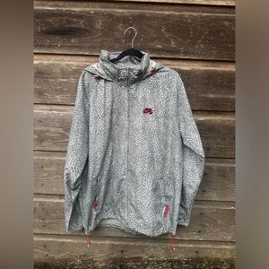 Nike Black and White Patterned wind beaker